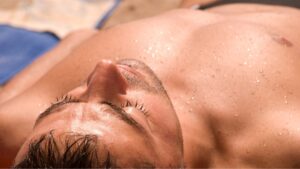 Solen och hälsan – en guide till naturlig solexponering och hur du skyddar kroppen på rätt sätt